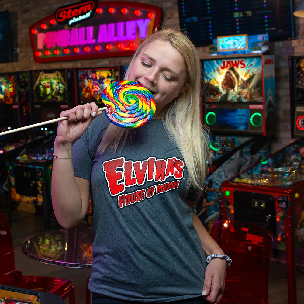 Elvira House of Horrors Comic Con Tee - Image 2