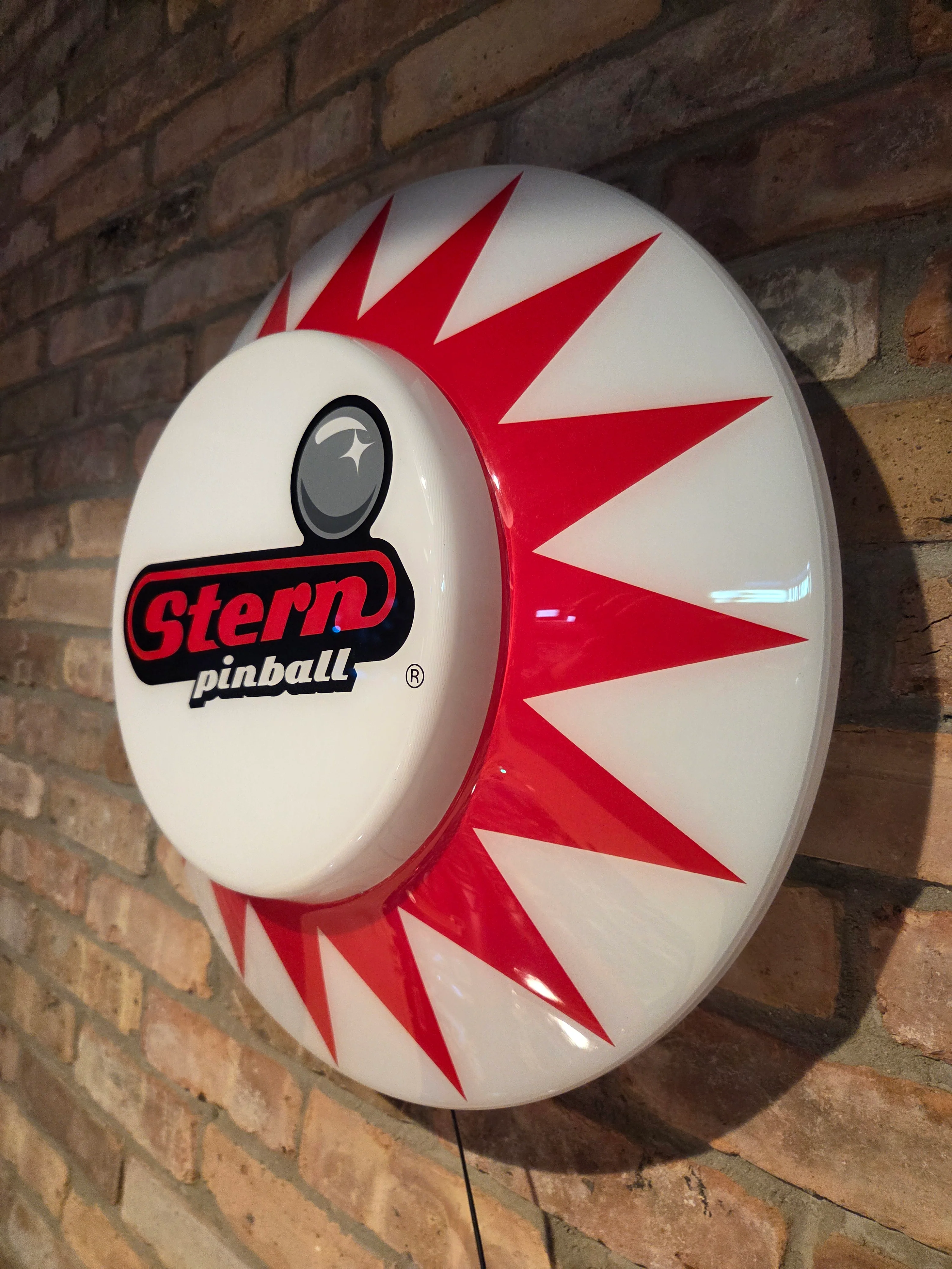 Stern Pop Bumper Light-up Wall Art - Image 4